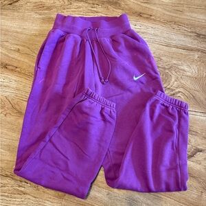 Nike Purple Athletic Joggers with Relaxed Fit
